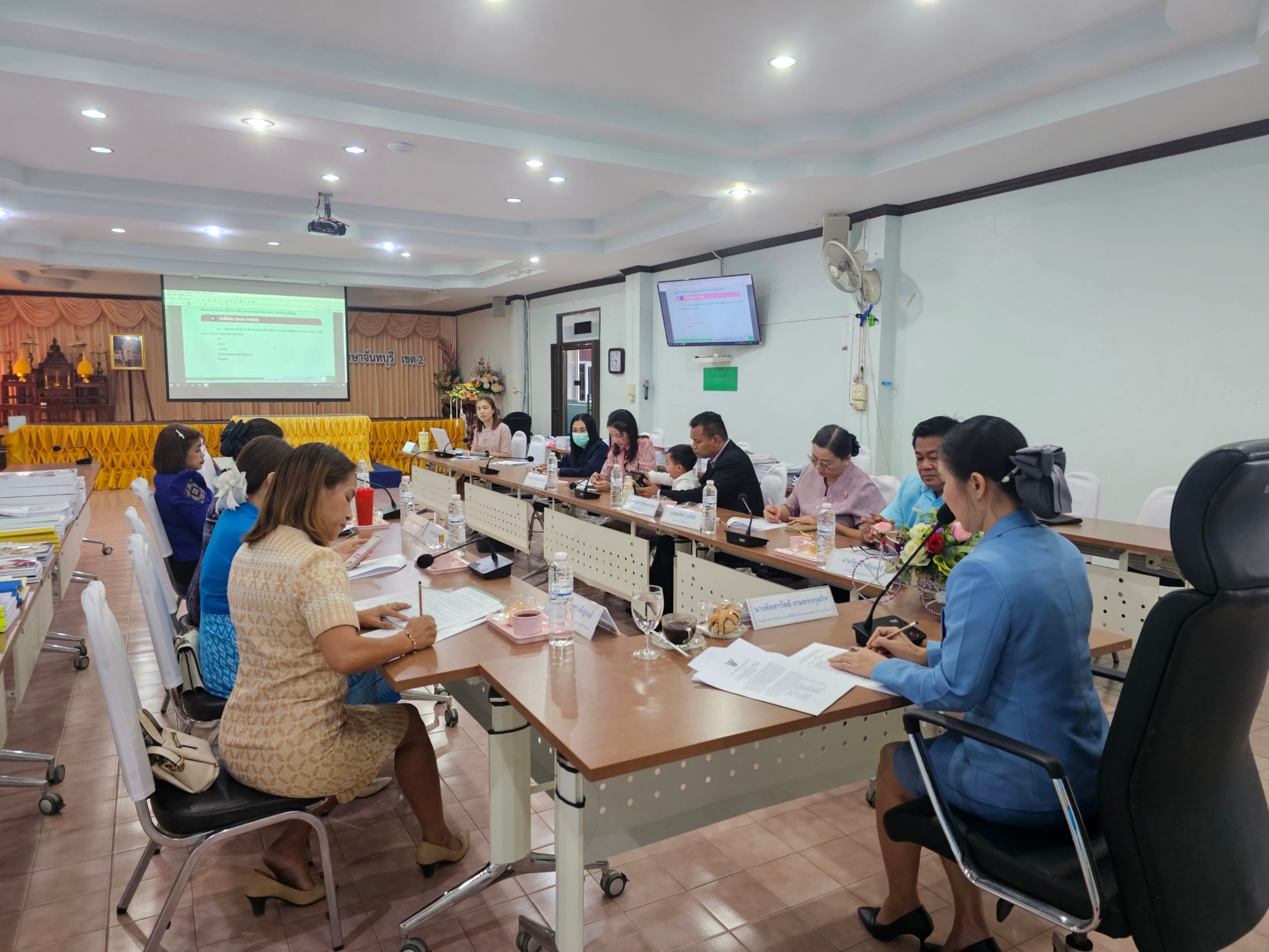 ประชุมคณะกรรมการประเมินผลงานด้านเอกสารโครงการสถานศึกษาสีขาวปลอดยาเสพติด และอบายมุข ปีการศึกษา 2567